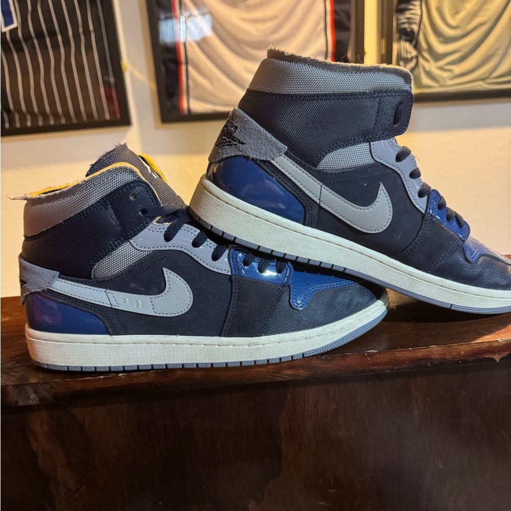 Nike High-Top Sneakers - Navy and Gray